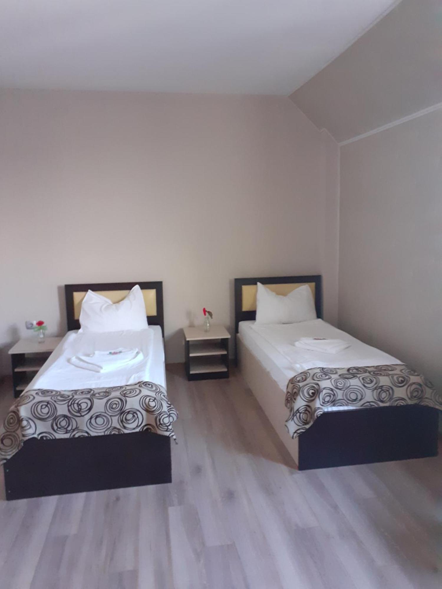 Alexander Hotel Asenovgrad Eksteriør billede