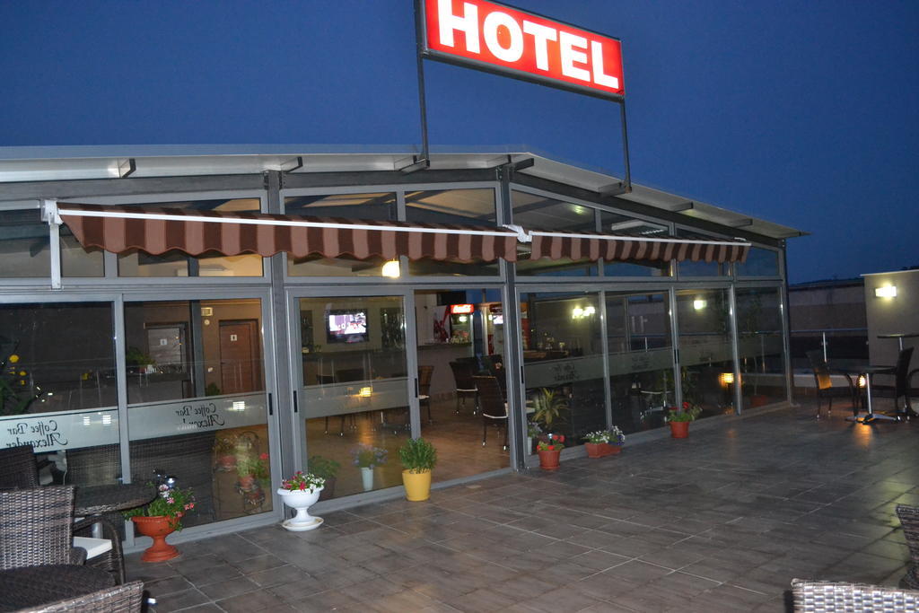 Alexander Hotel Asenovgrad Eksteriør billede