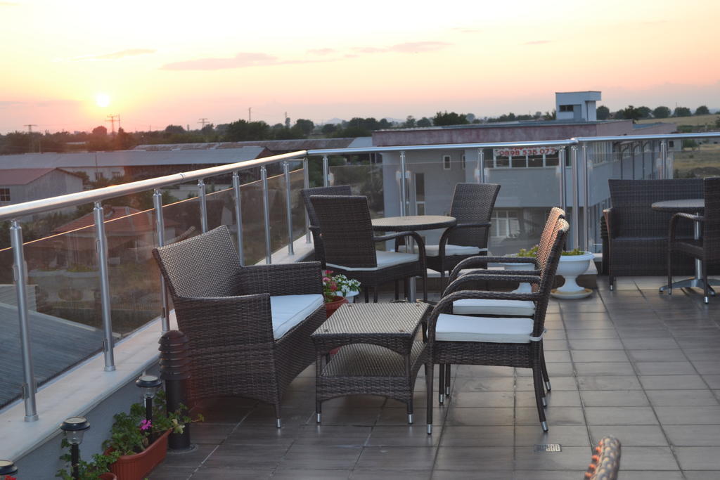 Alexander Hotel Asenovgrad Eksteriør billede