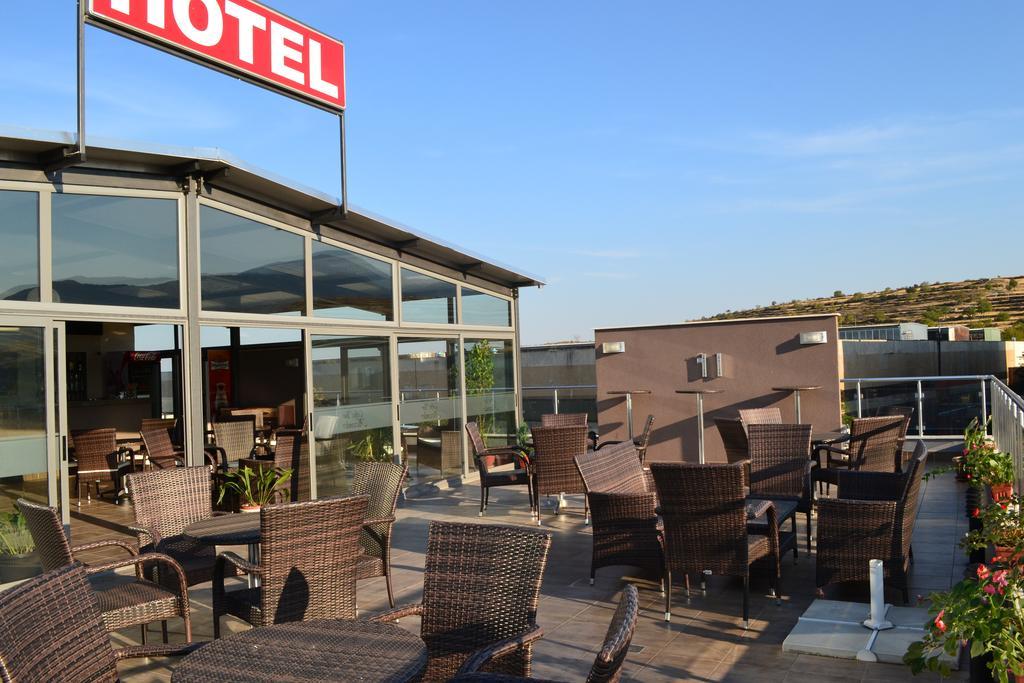 Alexander Hotel Asenovgrad Eksteriør billede
