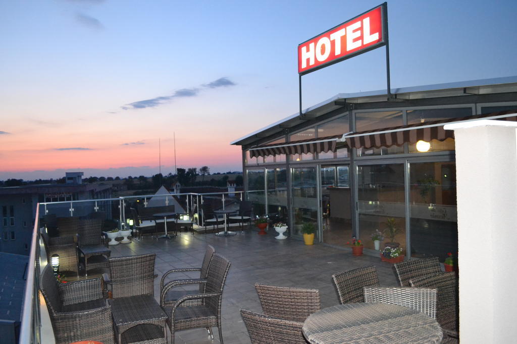 Alexander Hotel Asenovgrad Eksteriør billede